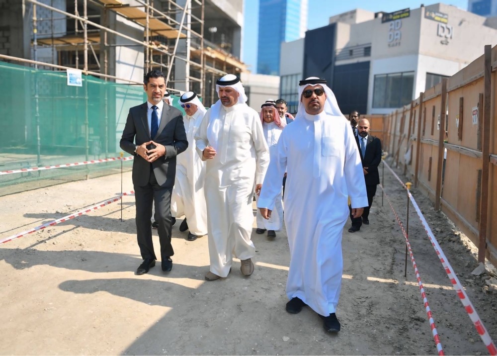 وزير البلديات يتفقد مشروع "سيف داون تاون" ويؤكد أهميته في التنمية الحضرية