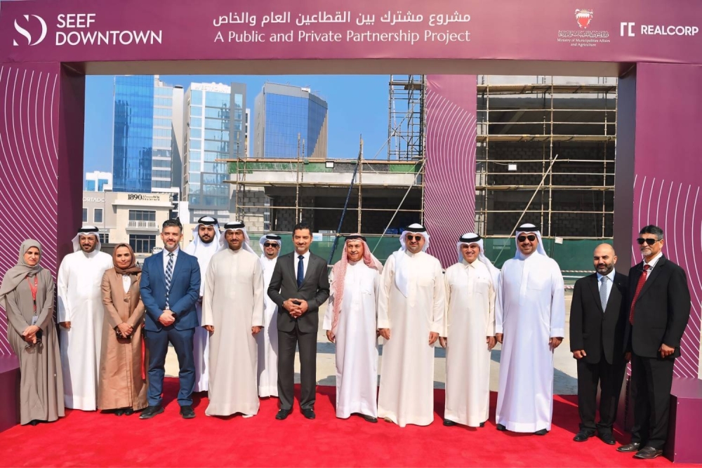 وزير البلديات يتفقد مشروع "سيف داون تاون" ويؤكد أهميته في التنمية الحضرية