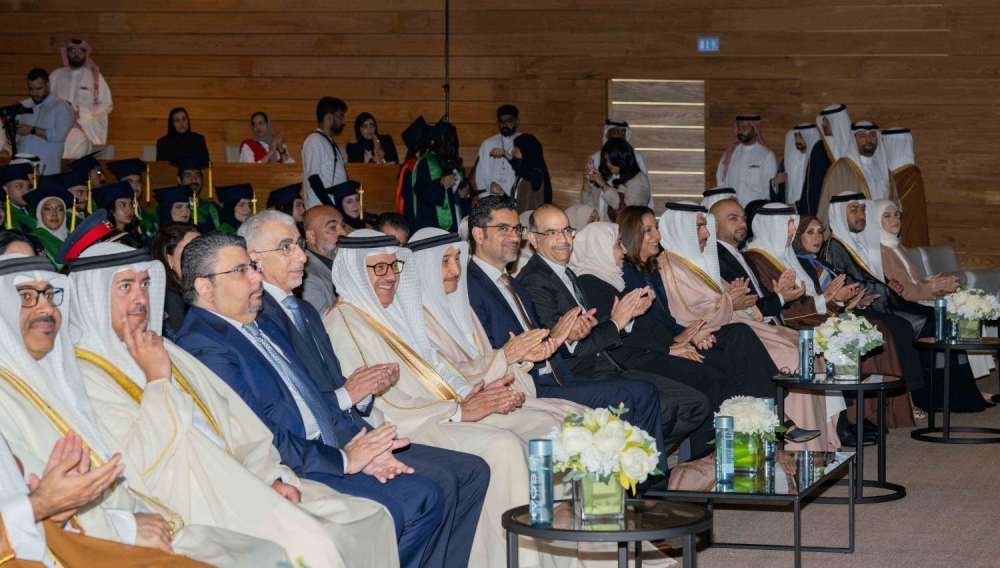 خالد بن عبد الله يحضر حفل تخريج طلبة &laquo;بوليتكنيك البحرين&raquo;