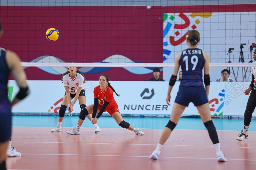 انطلاق منافسات الكرة الطائرة الشاطئية والتك بوك يرفع نسق المنافسة