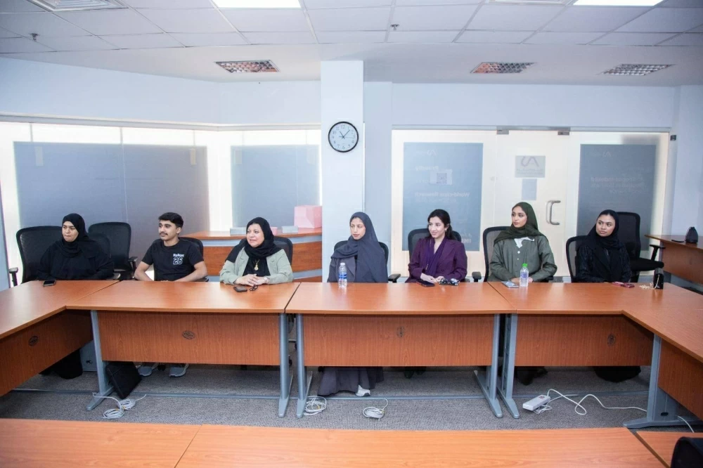 وقف عيسى بن سلمان التعليمي الخيري يبحث سبل التعاون مع الجامعة الأهلية