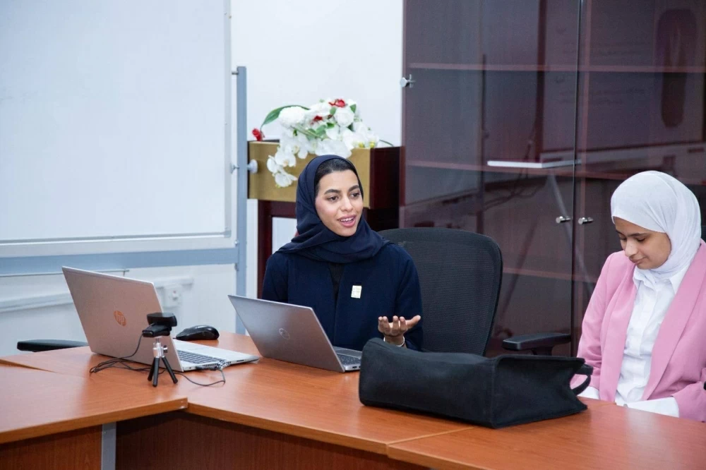 وقف عيسى بن سلمان التعليمي الخيري يبحث سبل التعاون مع الجامعة الأهلية