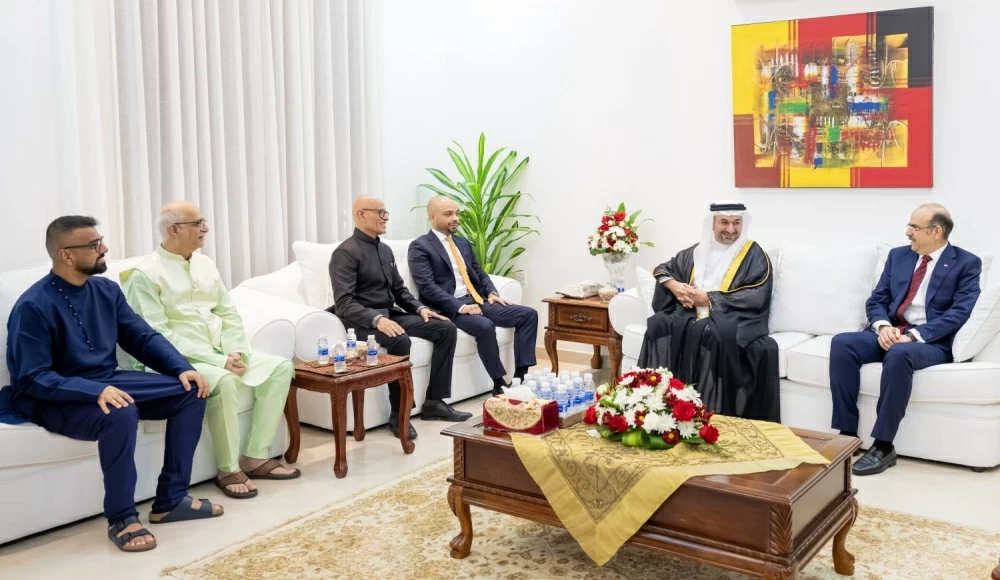 محمد بن سلمان  يزور عدد من الأسر بمناسبة ديوالي ورأس السنة الهندية