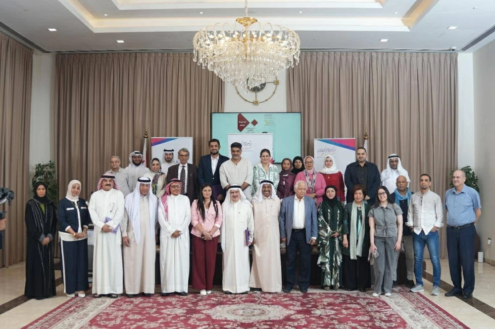 منتدى كانو القرائي ينطلق بمناقشة &laquo;الكتابة بحبر أسود&raquo; للدكتور حسن مدن