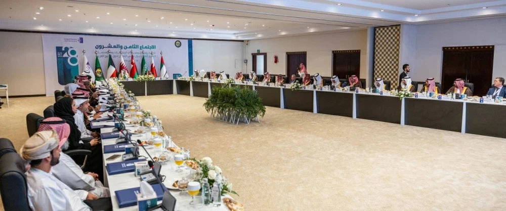 رئيس جامعة الخليج العربي يشارك في اجتماع رؤساء ومديري جامعات دول التعاون