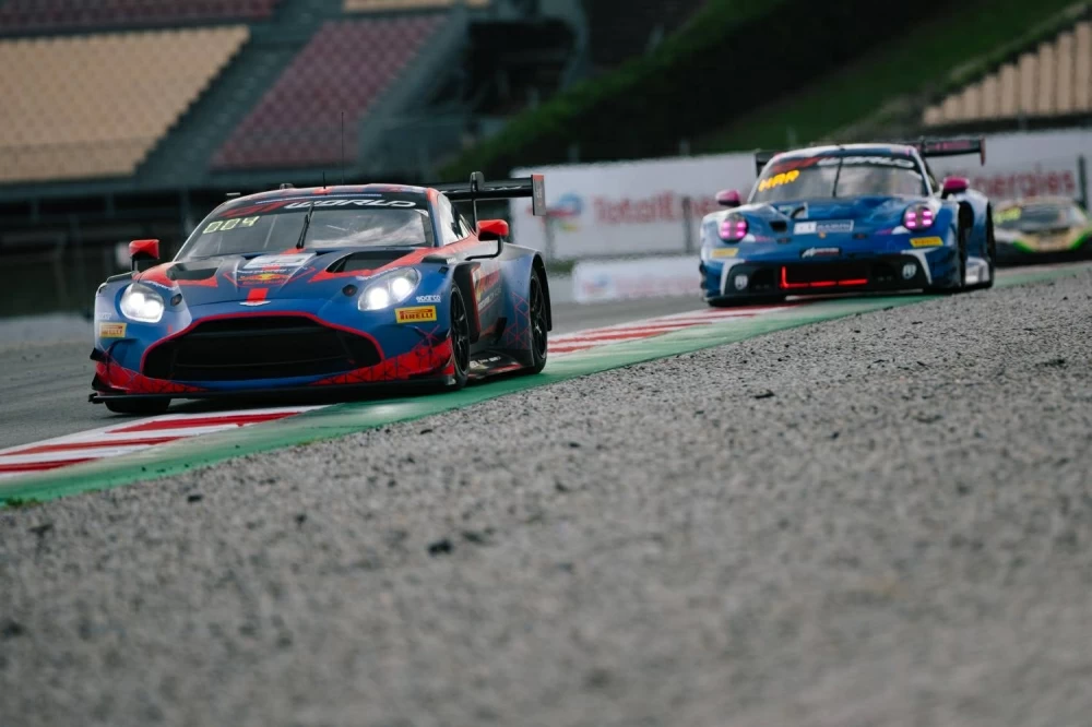 &laquo;2 سيز لسباق السيارات&raquo; يتوج بلقب كأس الذهب بـ &laquo;GT وورلد تشالنج&raquo;