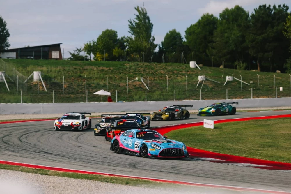 &laquo;2 سيز لسباق السيارات&raquo; يتوج بلقب كأس الذهب بـ &laquo;GT وورلد تشالنج&raquo;