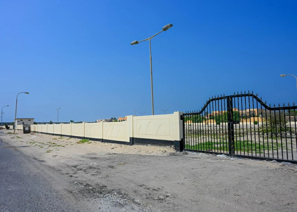 الأوقاف الجعفرية: إنجاز مشروع بناء سور مقبرة الهملة بامتداد 1200 متر