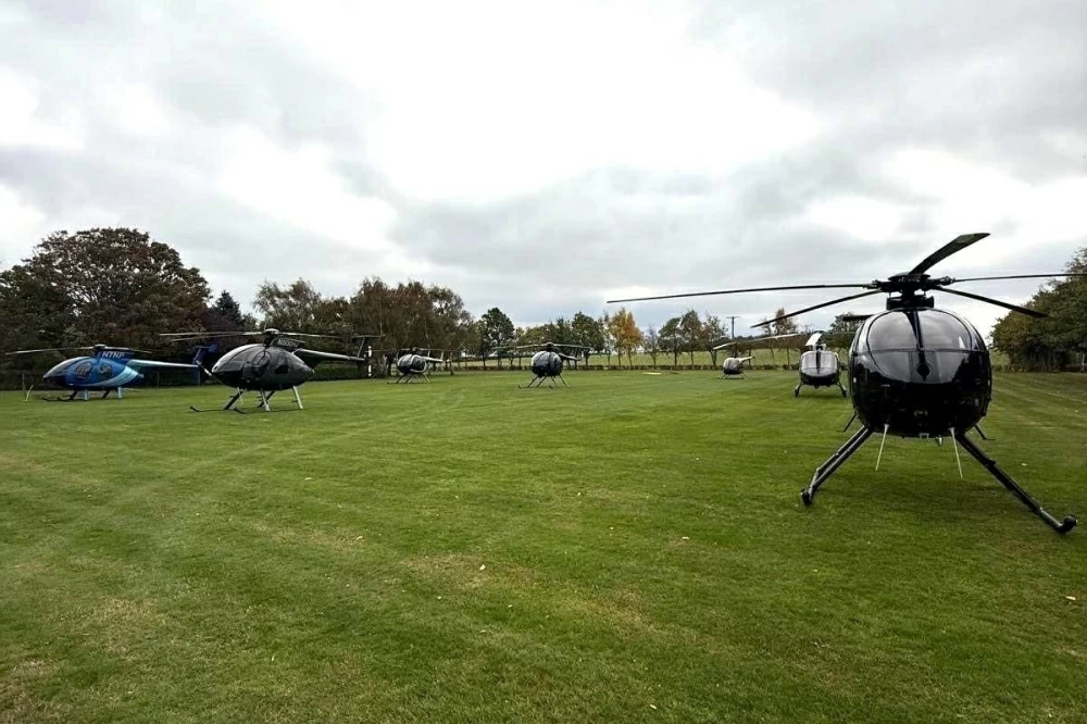 فطور فاخر بطائرات مروحية يشعل غضب سكان قرية بريطانية