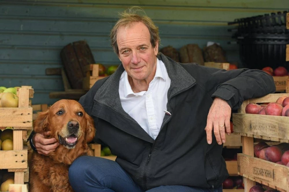 فطور فاخر بطائرات مروحية يشعل غضب سكان قرية بريطانية