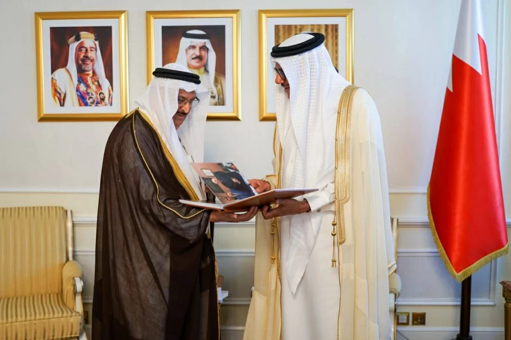 وزير الخارجية يستقبل الأمين العام المساعد ورئيس قطاع الشؤون العربية والأمن القومي بجامعة الدول العربية