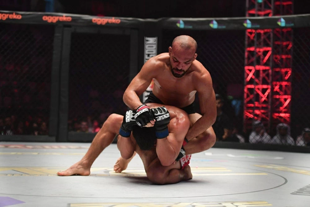 حمزة الكوهجي يطارد الحلم الذهبي في النزال الرئيسي لبطولة BRAVE CF 100