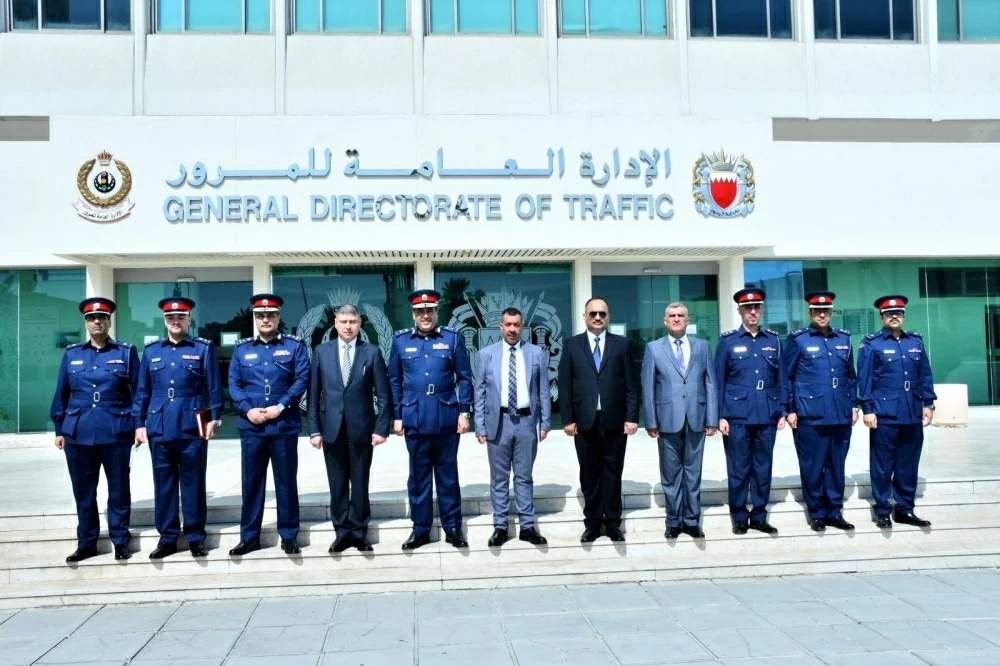 مدير عام المرور يبحث مجالات التعاون وتبادل الخبرات المرورية مع مدير المرور العام بجمهورية العراق