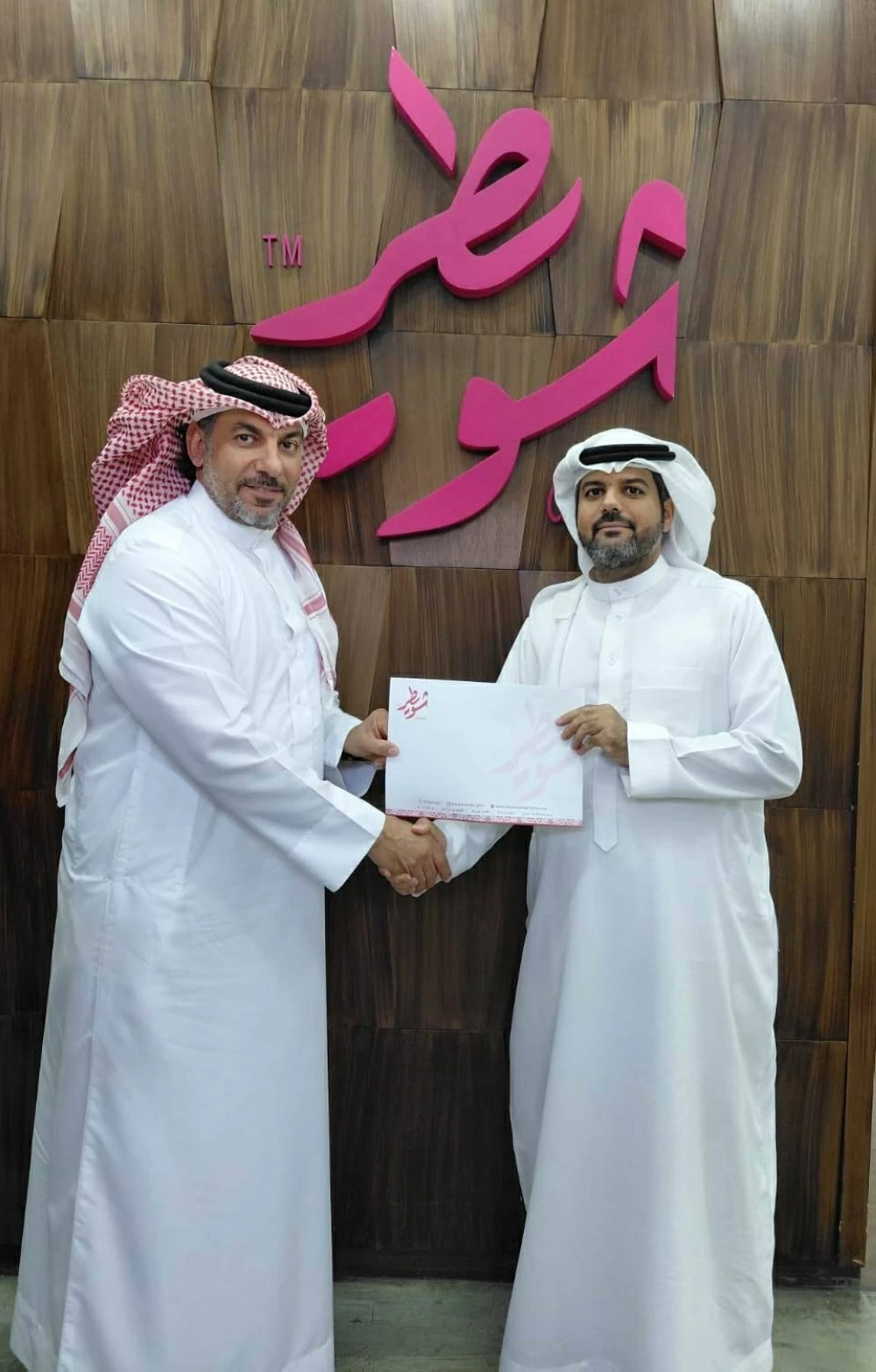 شويطر ديلايتس تقدم رعايتها لبطولة غرب آسيا 6 لبناء الأجسام