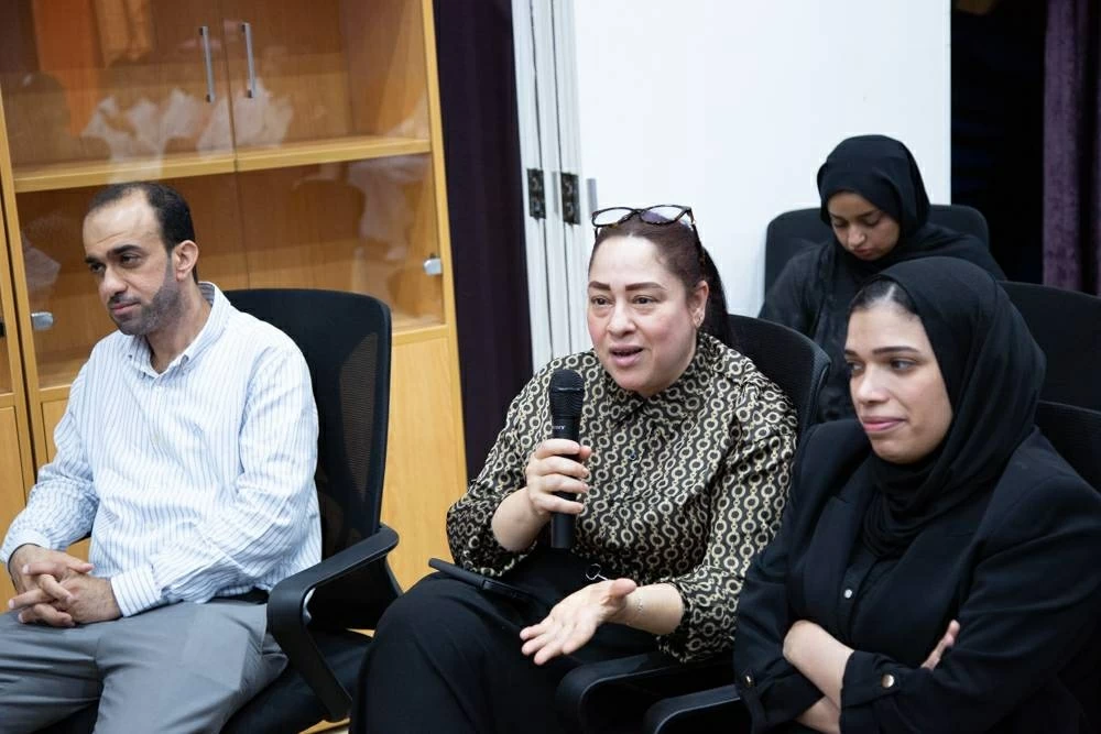 الجامعة الأهلية تحتفي بتدشين &laquo;الأعمال الشعرية&raquo; للدكتور علي عمران