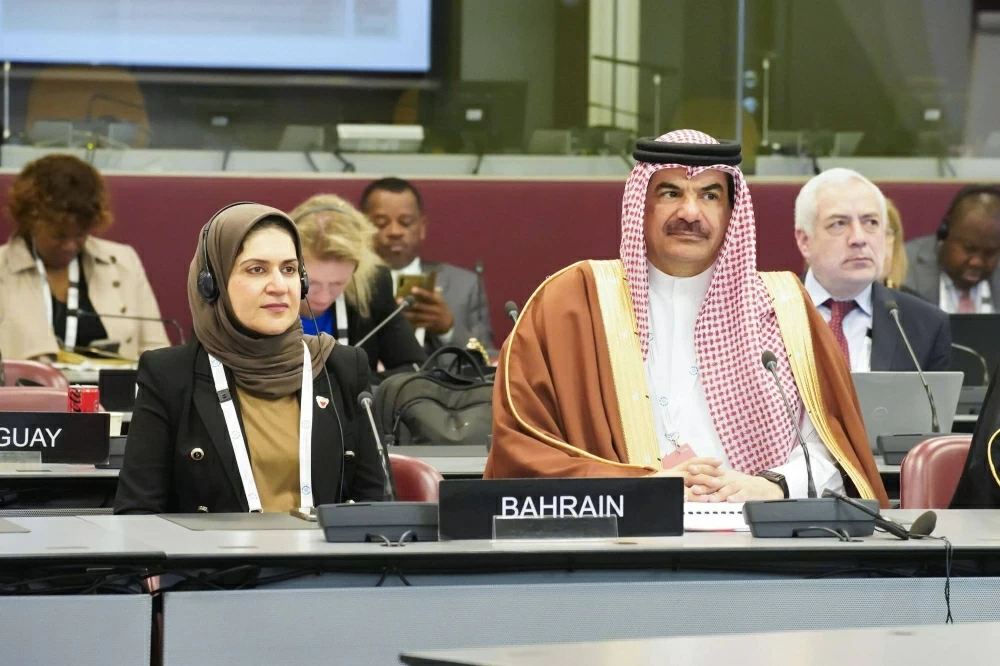 الأمينان العَامَّان لمجلسي الشورى والنواب يشاركان في جلسات نقاشية مع الأمناء العامين للبرلمانات الوطنية