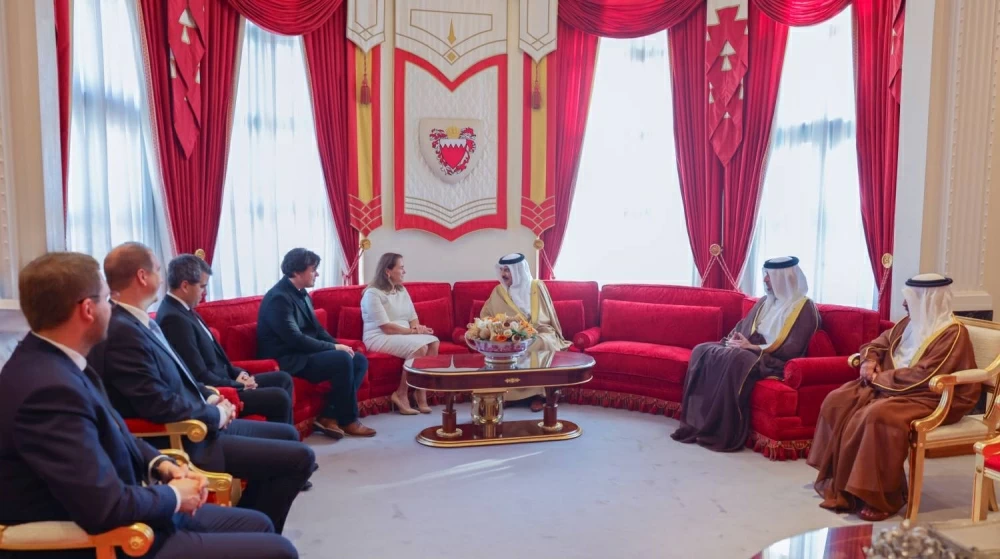 الملك يستقبل رئيسة جمهورية هنغاريا السابقة