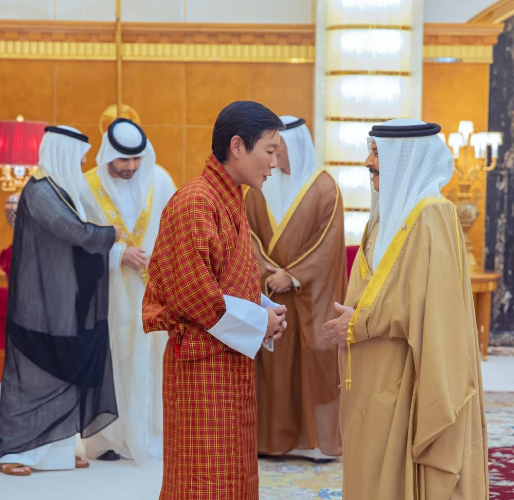 الملك يستقبل كبار المدعوين ورؤساء الوفود المشاركة في دورة الألعاب الآسيوية الثالثة للشباب