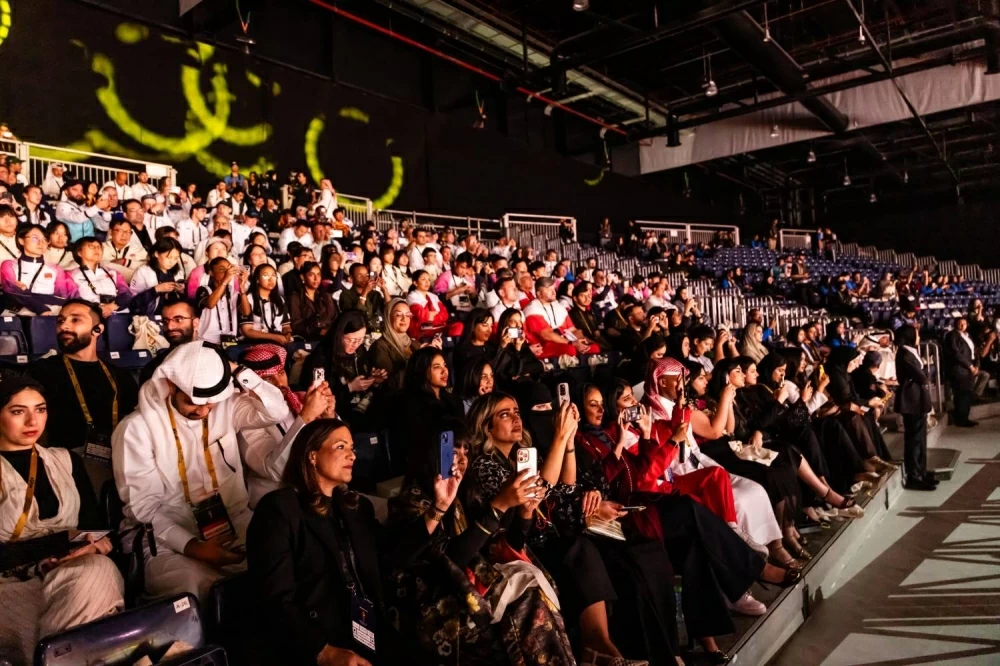 الملك ينيب ناصر بن حمد لافتتاح دورة الألعاب الآسيوية الثالثة للشباب