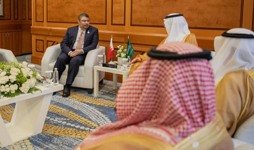 وزير الكهرباء يلتقي وزيري البيئة والمياه والزراعة السعودي والطاقة والموارد المائية الصومالي