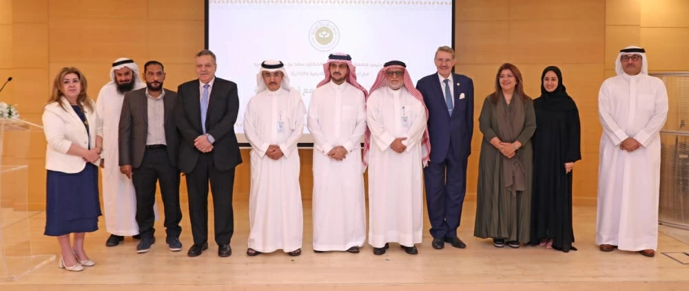 رئيس جامعة الخليج العربي يلتقي بأعضاء الهيئتين الأكاديمية والإدارية ويستعرض أبرز إنجازات ومشروعات الجامعة