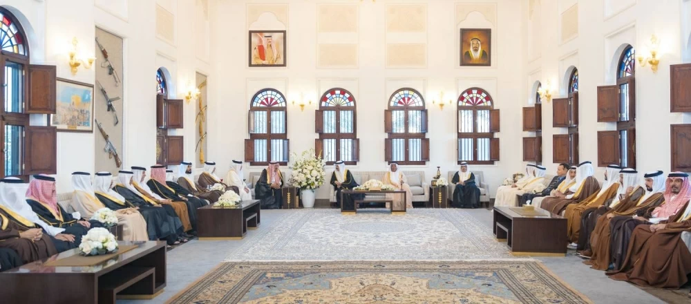 الملك يُشرّف حفل زواج الشيخ خليفة بن محمد حفيد القائد العام لقوة دفاع البحرين