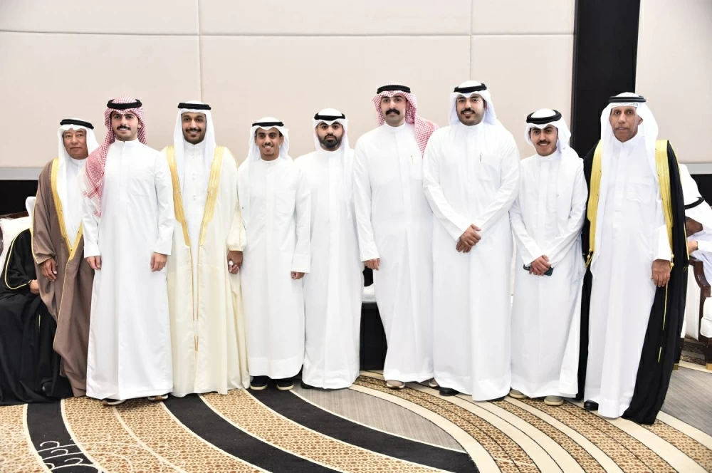 ناصر حمود ناصر يحتفل بزفاف نجله خالد في نادي ضباط قوة الدفاع