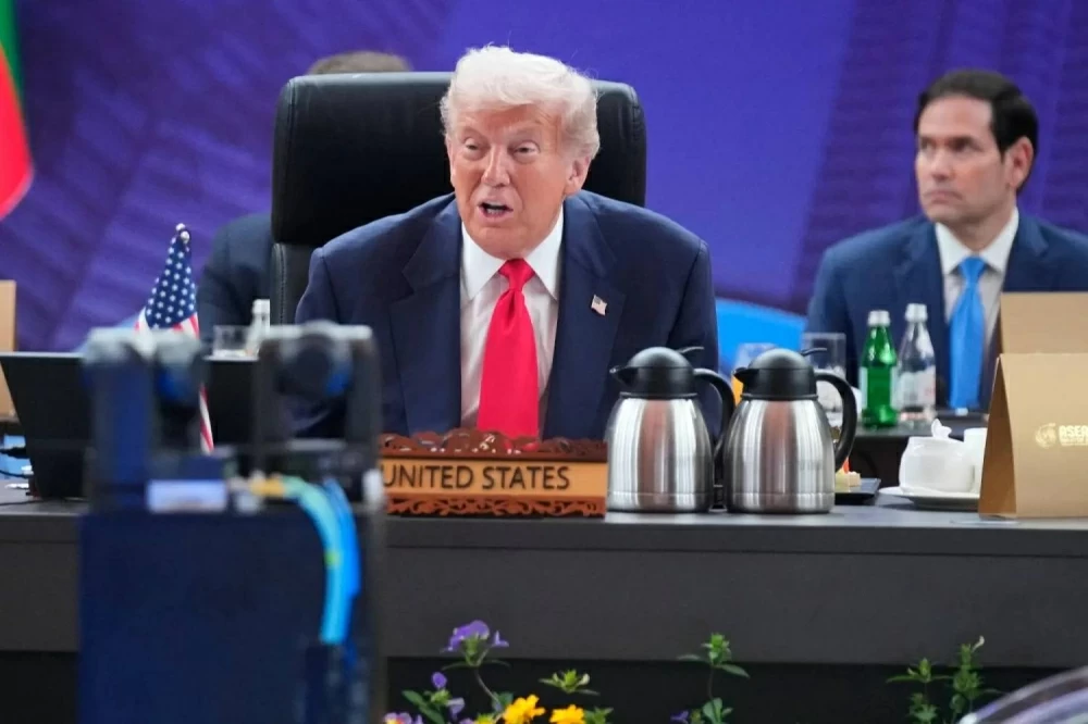 ترامب يتعهد أمام قمة &laquo;آسيان&raquo; بشراكة قوية &laquo;لأجيال عديدة&raquo;