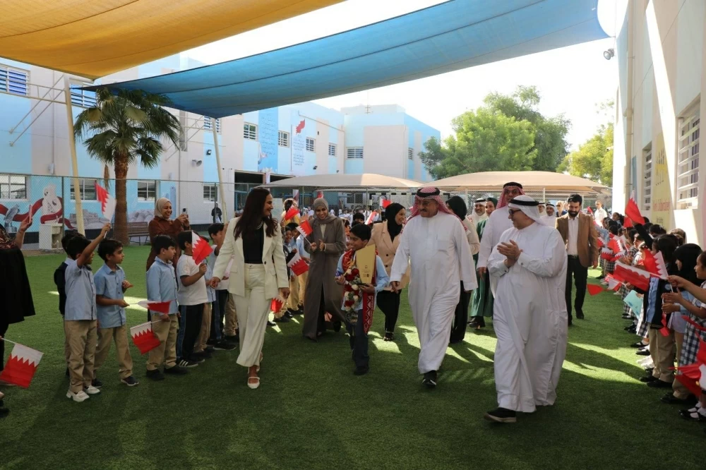 المدرسة الأهلية تحتفي بإنجاز الطالب محمد جاسم مبارك في "تحدي القراءة العربي"