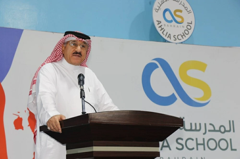 المدرسة الأهلية تحتفي بإنجاز الطالب محمد جاسم مبارك في "تحدي القراءة العربي"