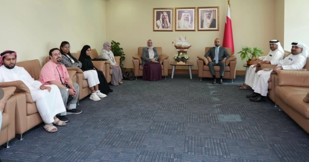 وزير التنمية الاجتماعية يستقبل فريق مركز مايكرو آرت لتدريب الفنون الفائز بالجائزة الأولى في ملتقى "أولادنا" الدولي للفنون