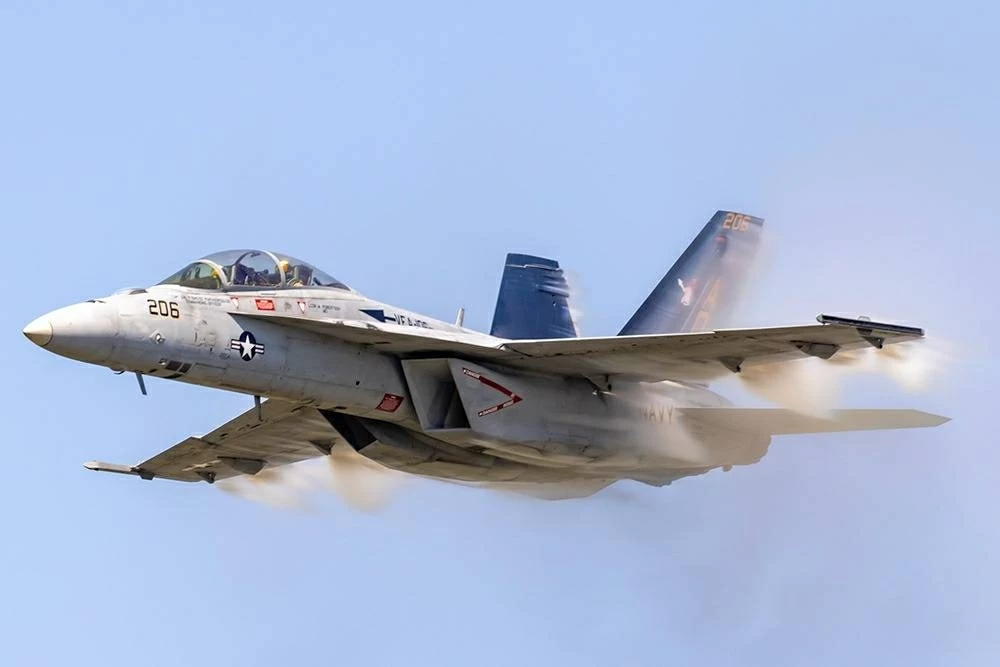 البحرية الأمريكية تفقد أربع مقاتلات &laquo;سوبر هورنت&raquo; خلال عام