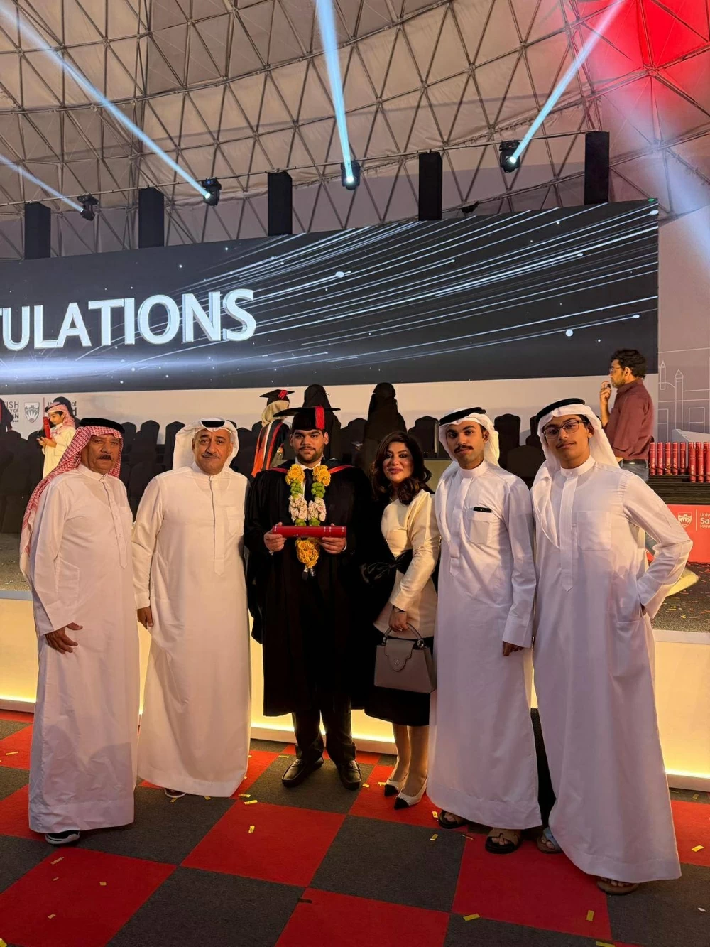 أحمد علي أحمد أبل يتخرج بامتياز في القانون من &laquo;الجامعة البريطانية&raquo;