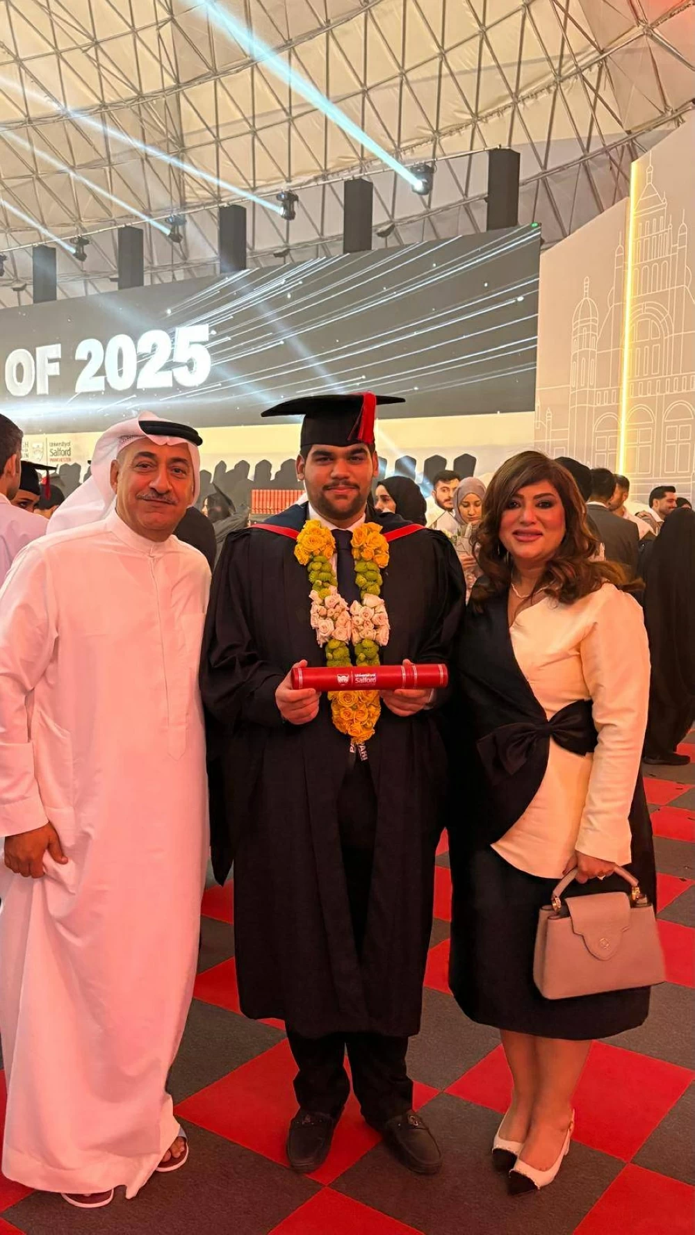 أحمد علي أحمد أبل يتخرج بامتياز في القانون من &laquo;الجامعة البريطانية&raquo;