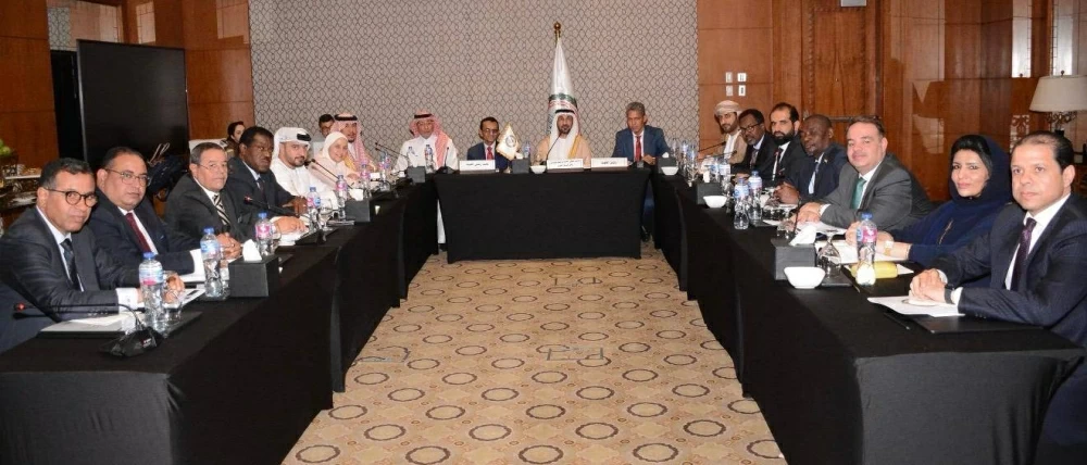 النائب العشيري يدعو لتطوير البنية القانونية بالدول العربية لحماية المستهلك