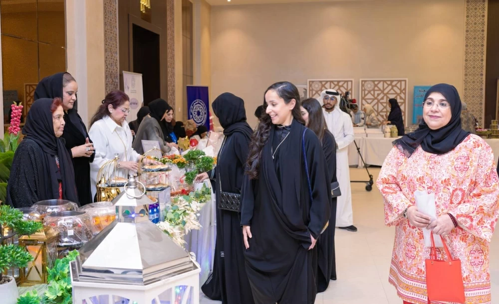 الشيخة لولوة بنت خليفة بن سلمان آل خليفة تفتتح مهرجان (طبق الخير 27)