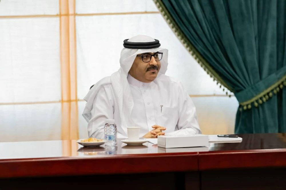 وزير التربية والتعليم يلتقي أعضاء اللجنة الاستشارية الطلابية للمدارس الثانوية الحكومية