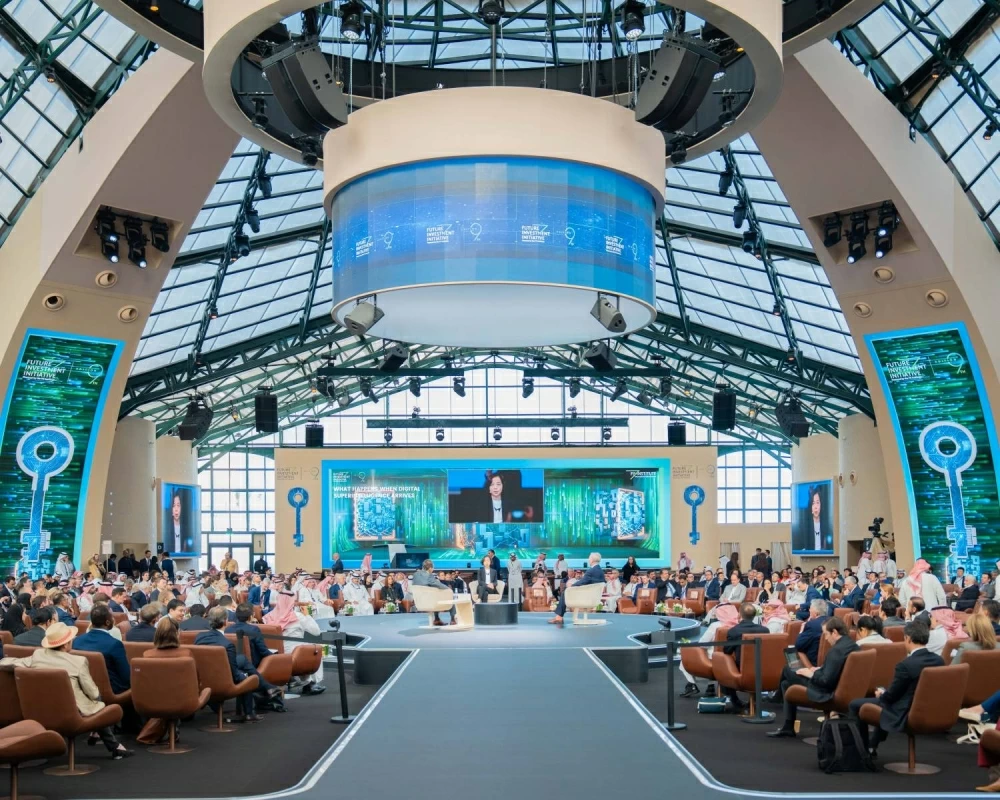 عيسى بن سلمان يحضر عدداً من الجلسات في منتدى "مبادرة مستقبل الاستثمار" بالرياض