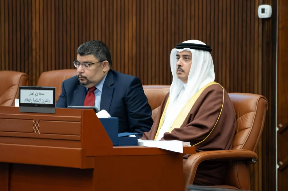 بعد جدل حول رفع سقف المشتريات.. &laquo;النواب&raquo; يؤجل التصويت على تعديل &laquo;المناقصات&raquo;