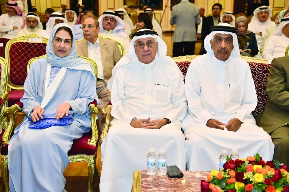 المفكر الرميحي: المنطقة بين سرديتين توسعيتين.. والتنوير المخرج