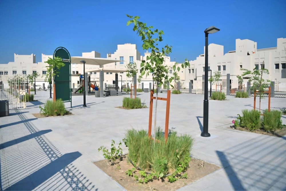 افتتاح حديقتين في مدينة سترة الإسكانية تضم ملاعب ومساحات خضراء واسعة