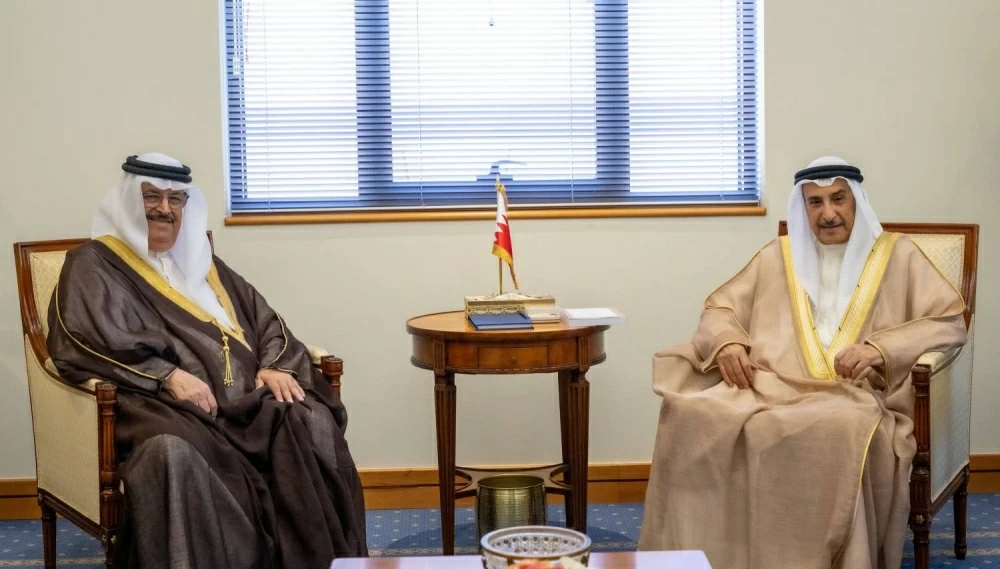 خالد بن عبدالله: البحرين تفخر بإسهامات رجالاتها وعطاءات أبنائها في مختلف مواقع العمل الوطني