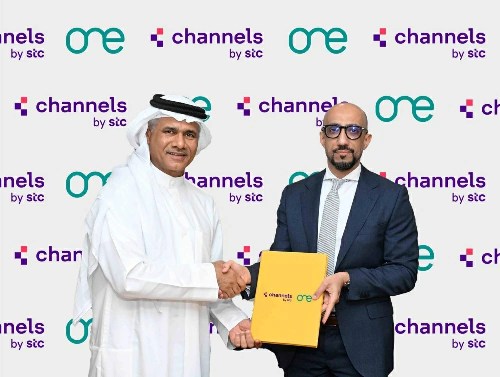 تطبيق ONE يوسع خدماته بتعاون مع channels by stc لتمكين التسوق بالتقسيط المرن