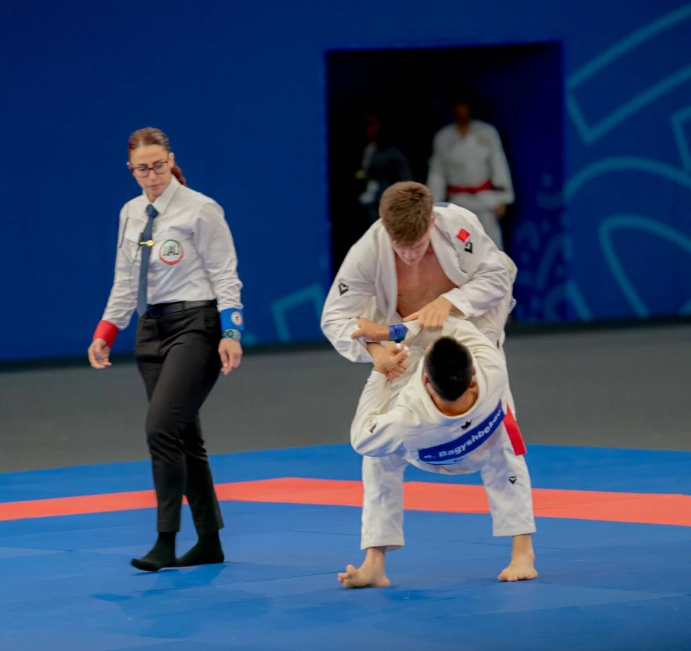 خالد بن حمد: ما يحققه شباب البحرين بـ"الألعاب الآسيوية" يبعث على الفخر