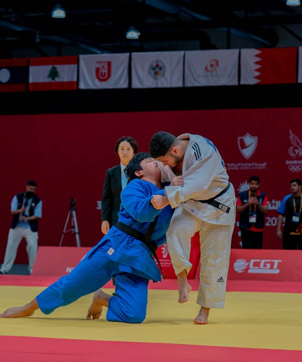 خالد بن حمد يشيد بإنجازات أبطال البحرين في دورة الألعاب الآسيوية للشباب