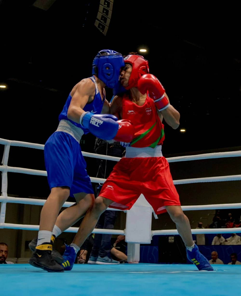 خالد بن حمد يشيد بإنجازات أبطال البحرين في دورة الألعاب الآسيوية للشباب