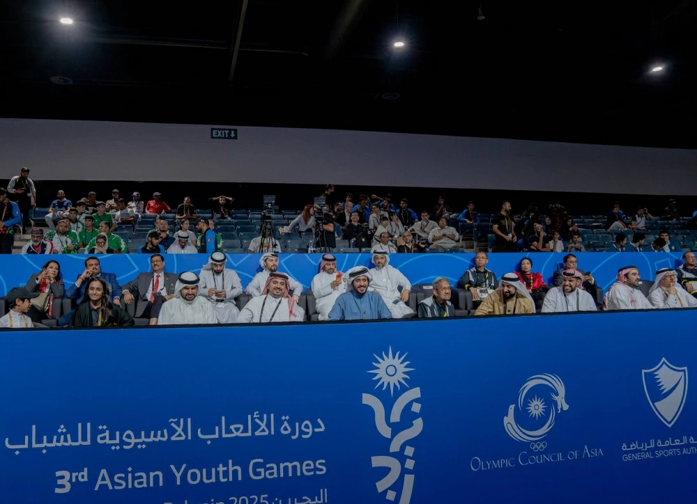 خالد بن حمد يشيد بإنجازات أبطال البحرين في دورة الألعاب الآسيوية للشباب