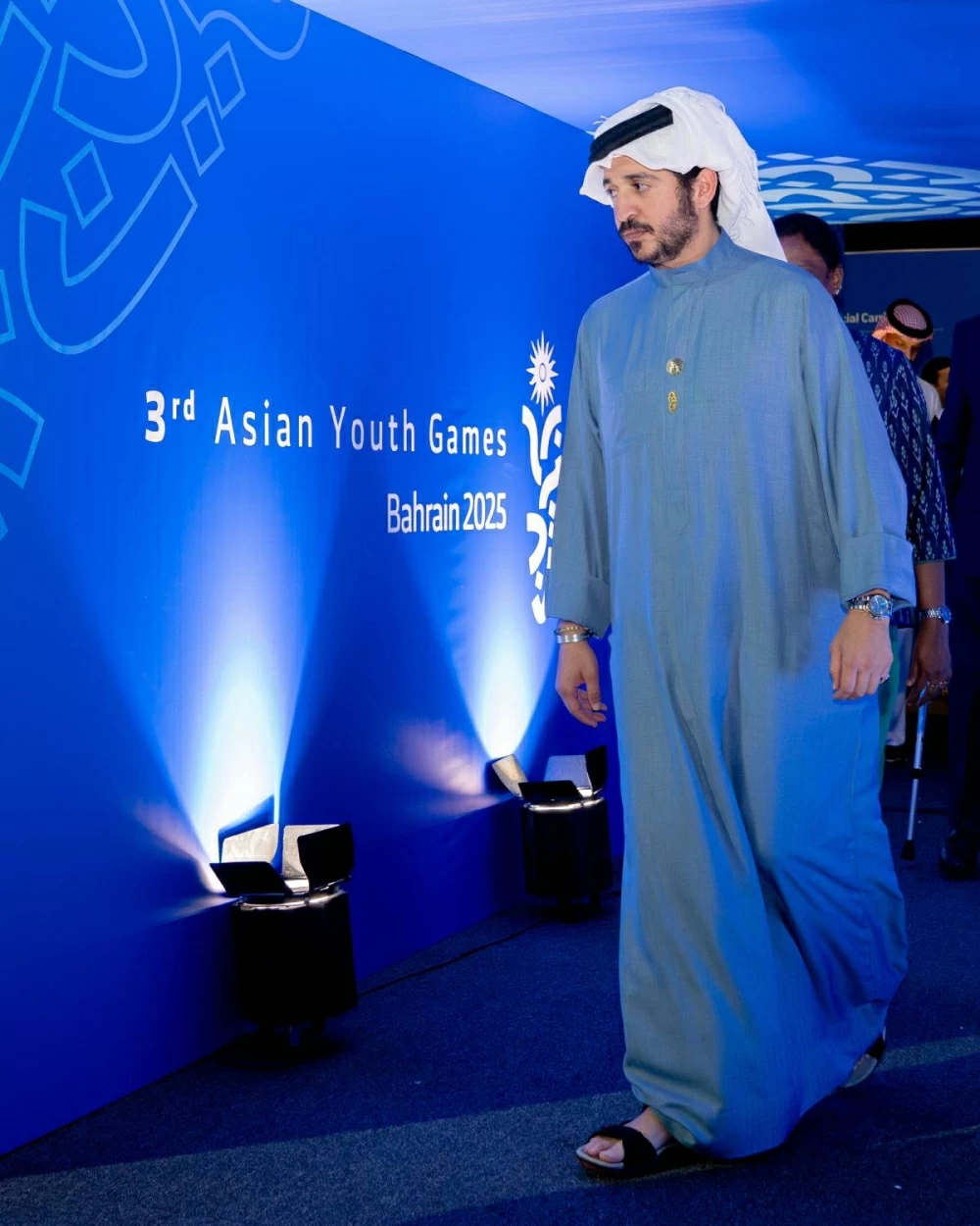 خالد بن حمد يشيد بإنجازات أبطال البحرين في دورة الألعاب الآسيوية للشباب