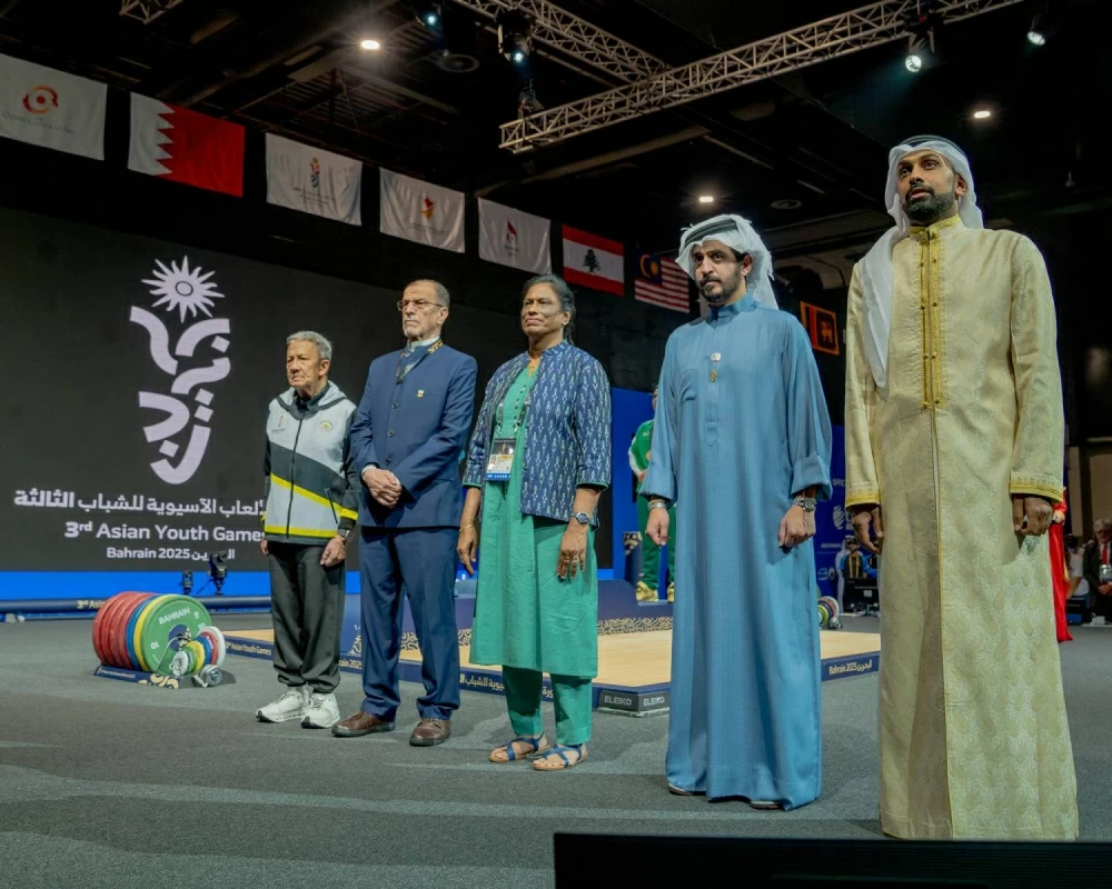 خالد بن حمد يشيد بإنجازات أبطال البحرين في دورة الألعاب الآسيوية للشباب