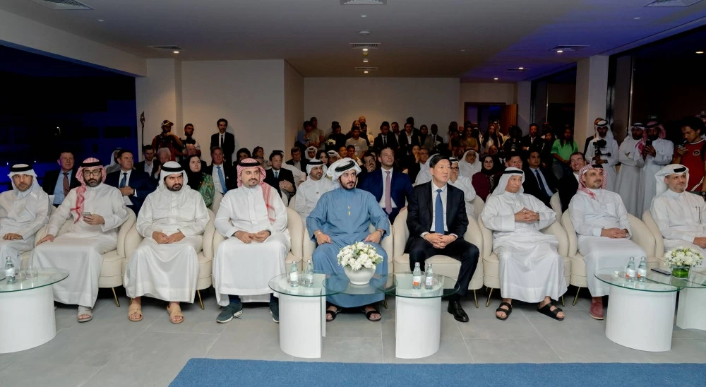 بالشراكة مع الاتحاد الدولي ومجموعة GFH واللجنة الأولمبيةخالد بن حمد يفتتح مركز التميز الدولي للرياضات المائية